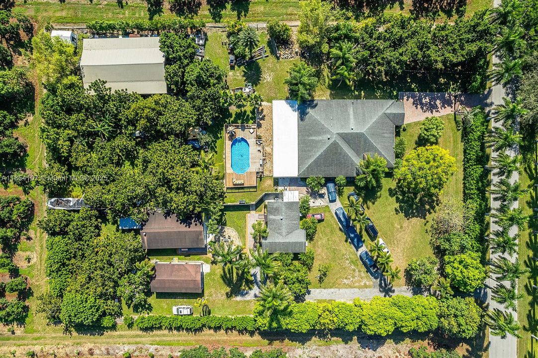 Recently Sold: $1,849,900 (8 beds, 6 baths, 7212 Square Feet)