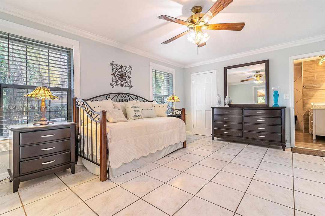 Recently Sold: $1,849,900 (8 beds, 6 baths, 7212 Square Feet)