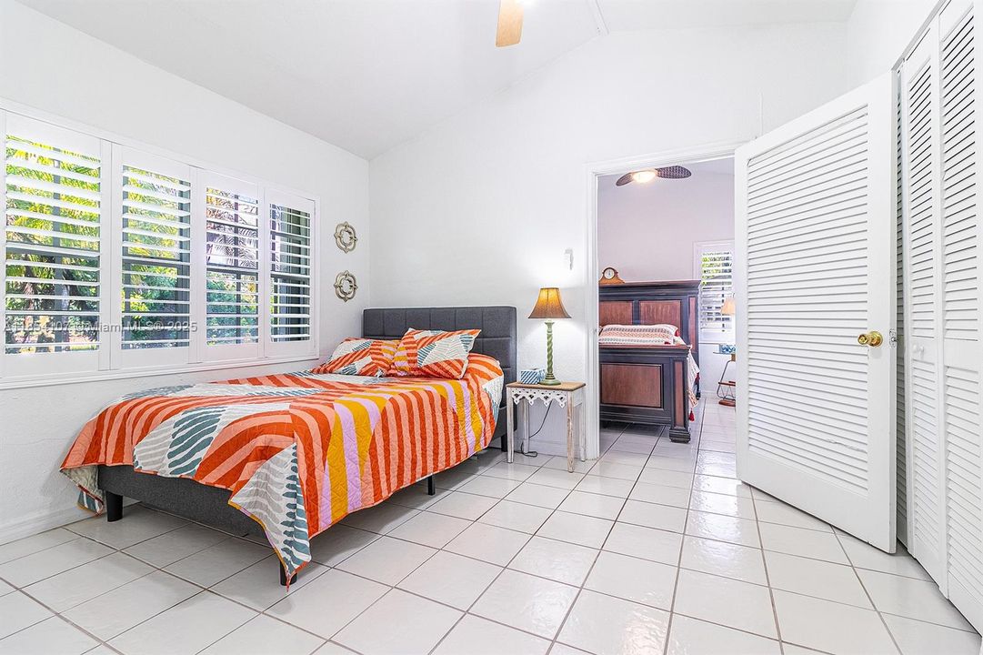 Recently Sold: $1,849,900 (8 beds, 6 baths, 7212 Square Feet)