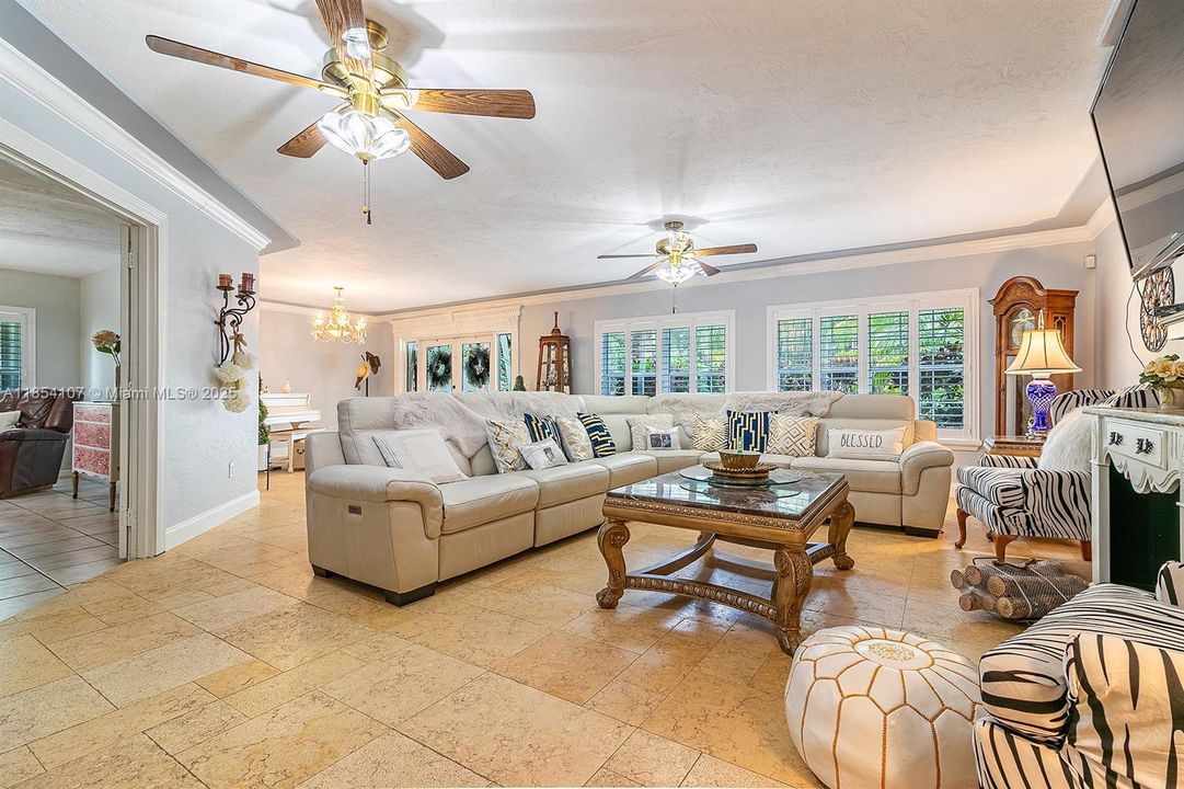 Recently Sold: $1,849,900 (8 beds, 6 baths, 7212 Square Feet)