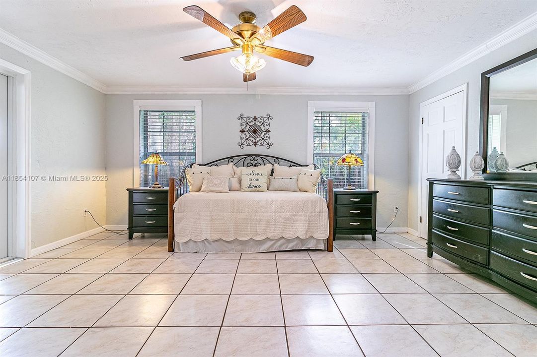 Recently Sold: $1,849,900 (8 beds, 6 baths, 7212 Square Feet)