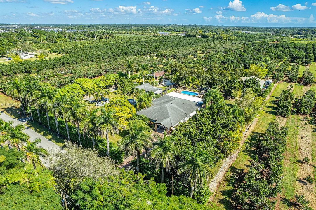 Recently Sold: $1,849,900 (8 beds, 6 baths, 7212 Square Feet)