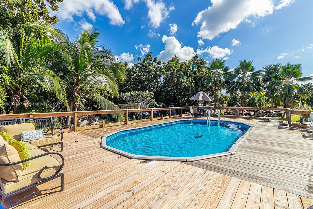 Recently Sold: $1,849,900 (8 beds, 6 baths, 7212 Square Feet)