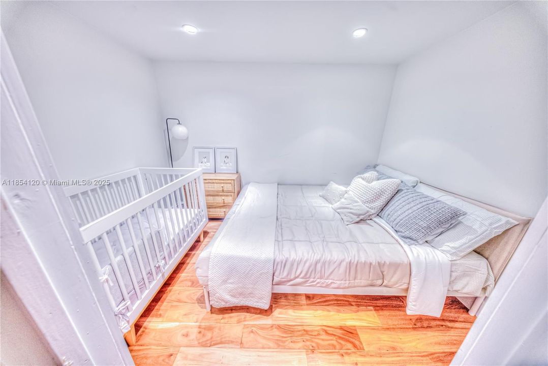 For Sale: $1,149,000 (2 beds, 2 baths, 1790 Square Feet)