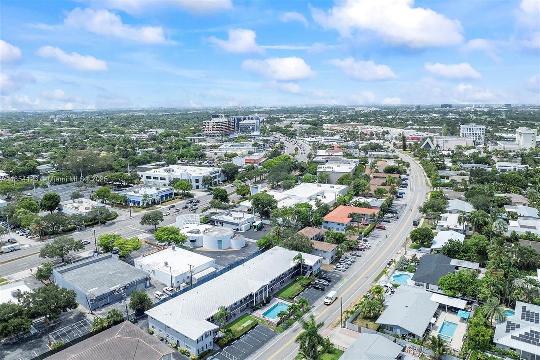 Activo con contrato: $319,000 (2 camas, 2 baños, 1000 Pies cuadrados)