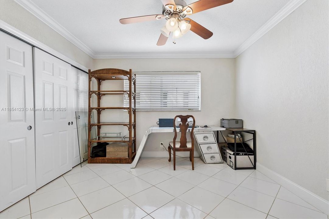 Activo con contrato: $319,000 (2 camas, 2 baños, 1000 Pies cuadrados)