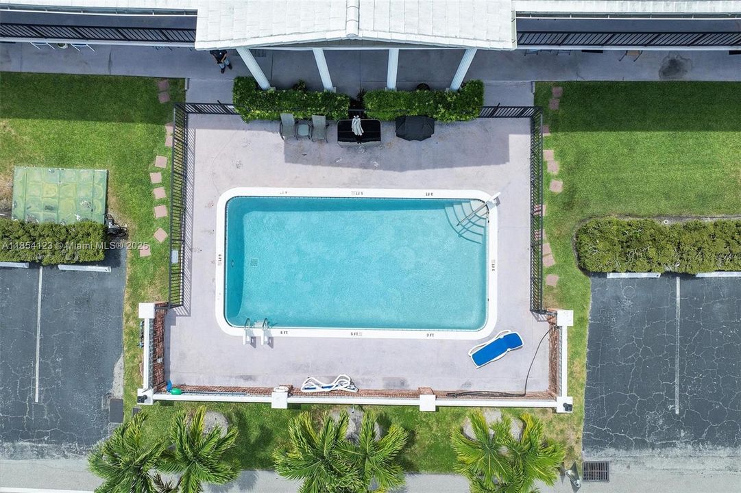 Activo con contrato: $319,000 (2 camas, 2 baños, 1000 Pies cuadrados)