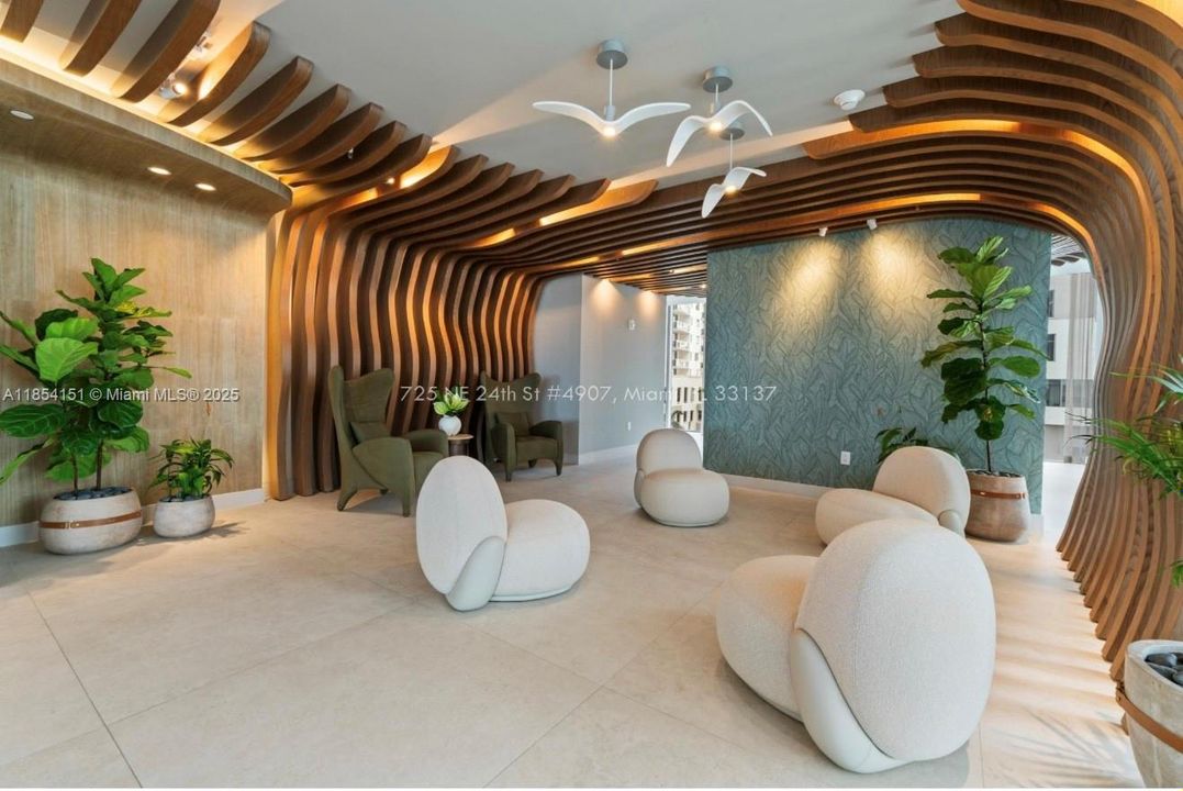 For Sale: $3,400,000 (4 beds, 5 baths, 2520 Square Feet)