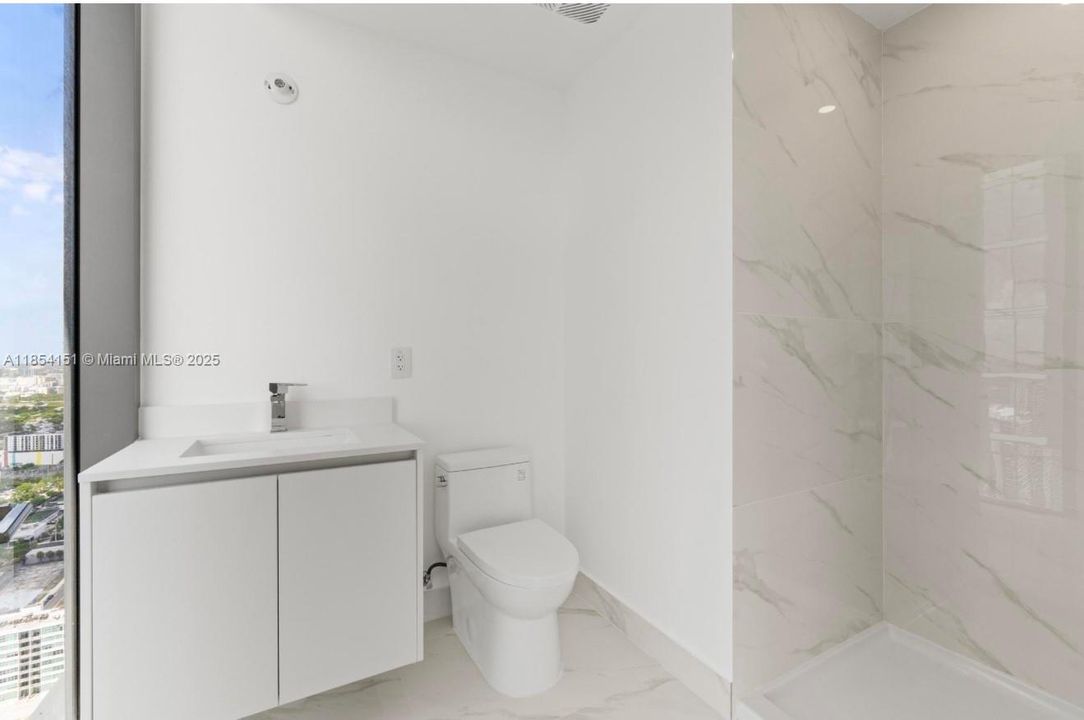 For Sale: $3,400,000 (4 beds, 5 baths, 2520 Square Feet)