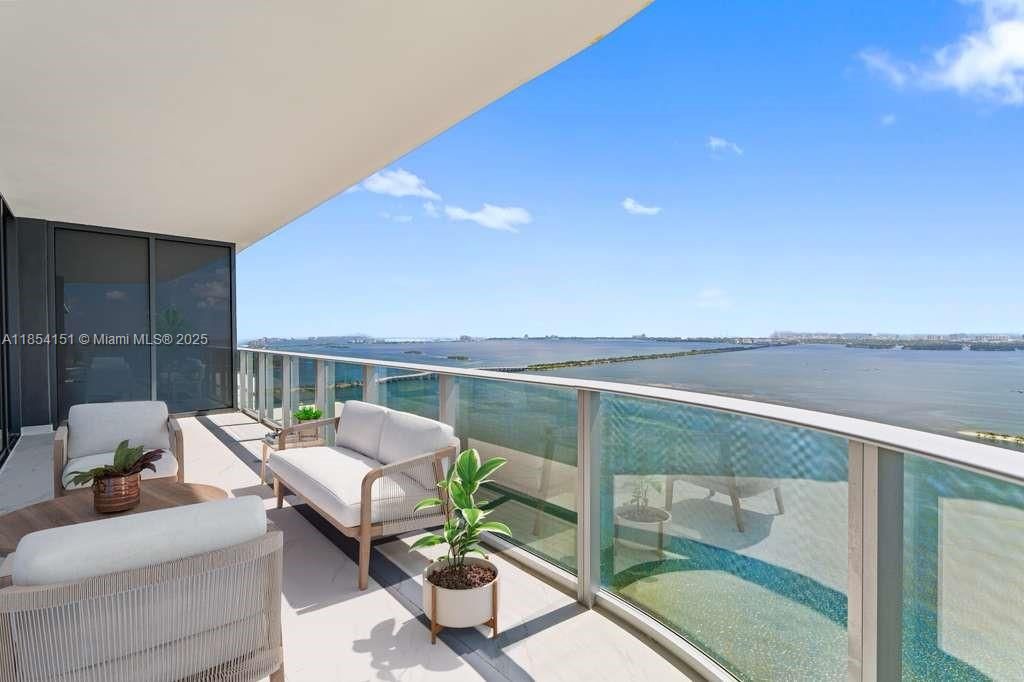 For Sale: $3,400,000 (4 beds, 5 baths, 2520 Square Feet)