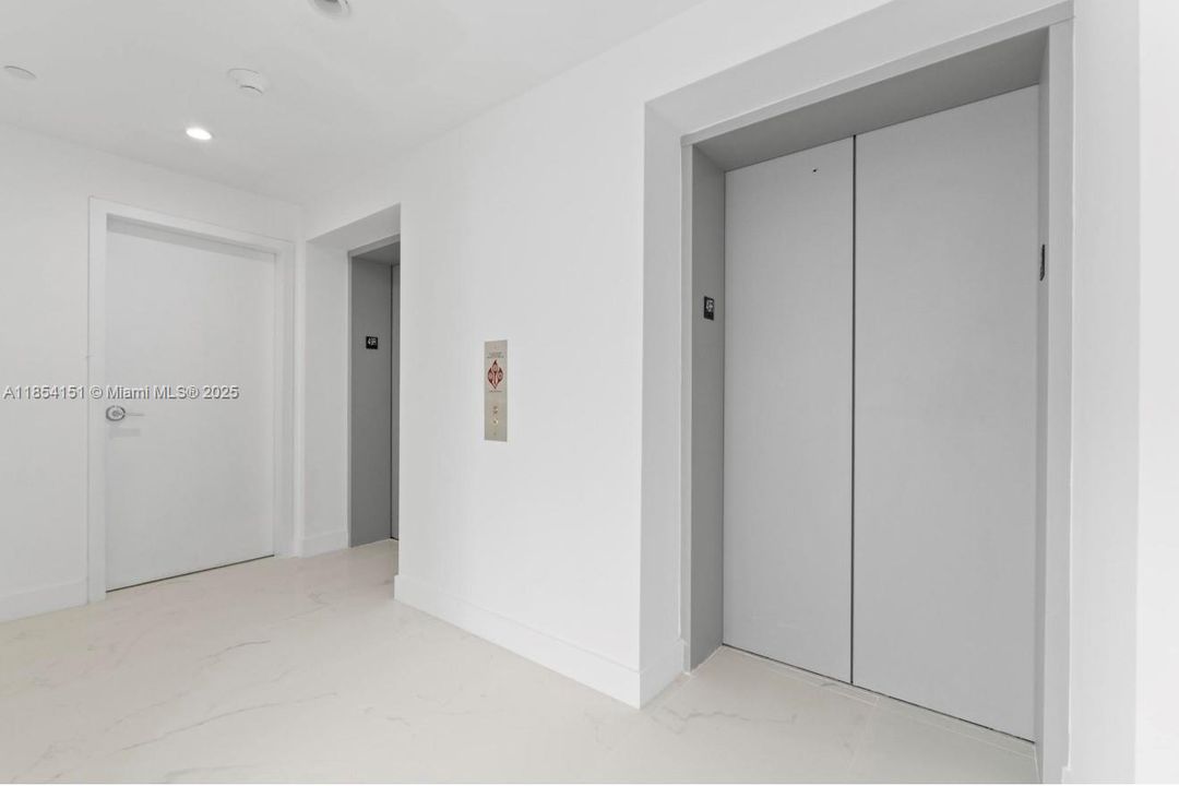 For Sale: $3,400,000 (4 beds, 5 baths, 2520 Square Feet)