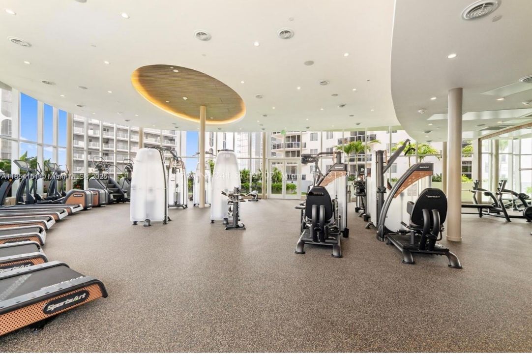 For Sale: $3,400,000 (4 beds, 5 baths, 2520 Square Feet)