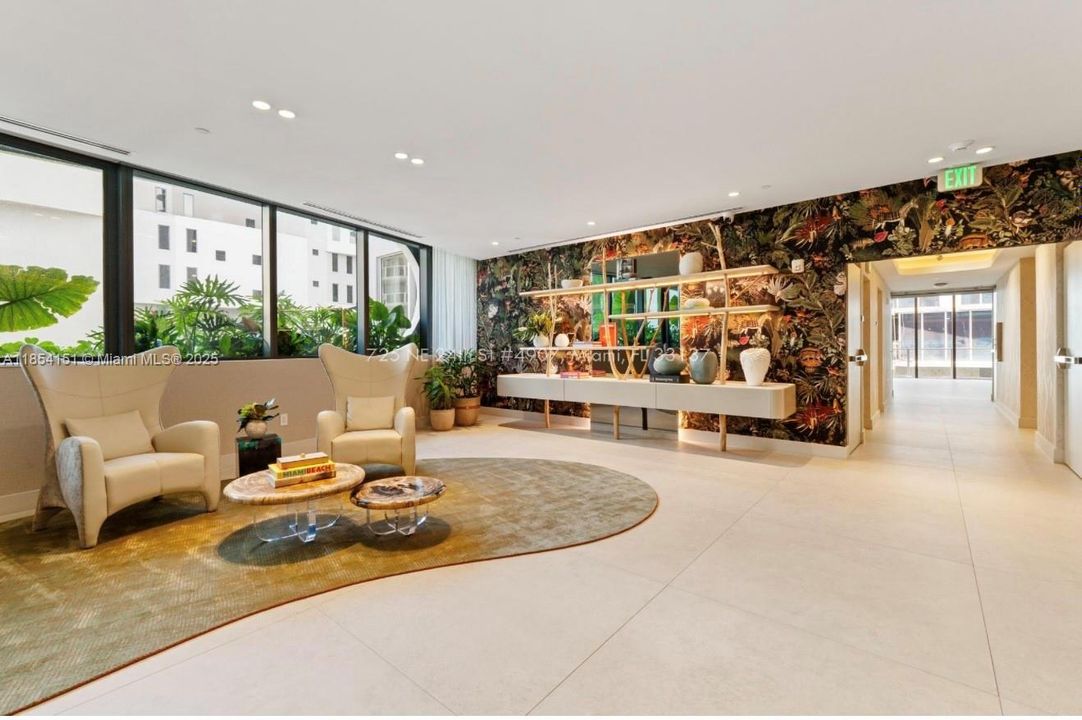 For Sale: $3,400,000 (4 beds, 5 baths, 2520 Square Feet)