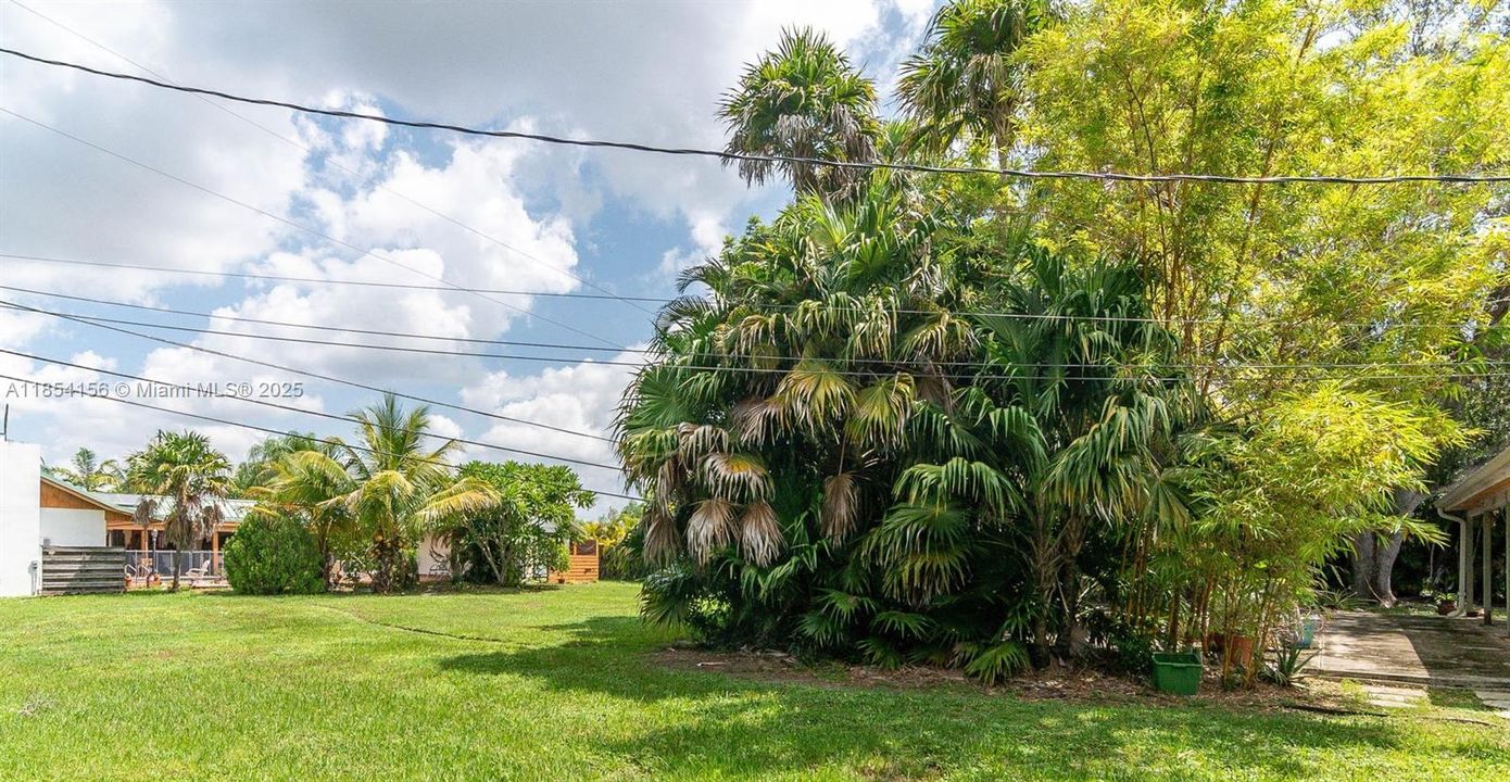 En Venta: $825,000 (3 camas, 2 baños, 1390 Pies cuadrados)