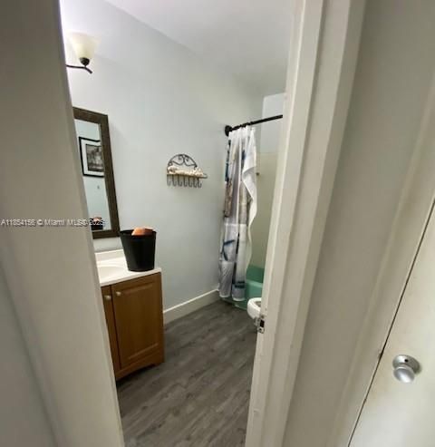 En Venta: $825,000 (3 camas, 2 baños, 1390 Pies cuadrados)