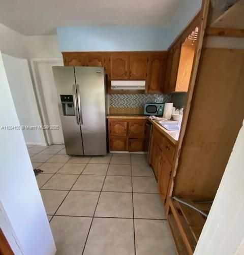 En Venta: $825,000 (3 camas, 2 baños, 1390 Pies cuadrados)