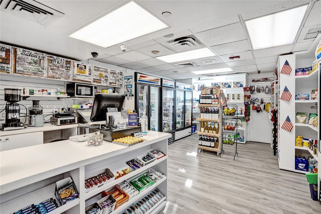 待售: $1,300,000 (3 贝兹, 2 浴室, 1191 平方英尺)