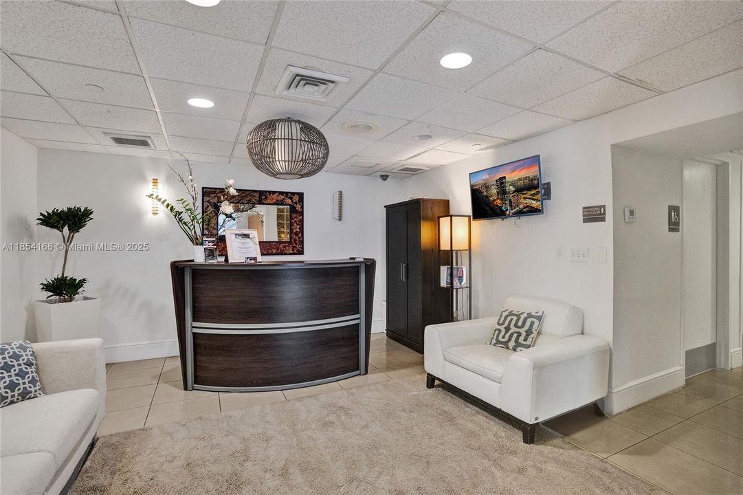 待售: $1,300,000 (3 贝兹, 2 浴室, 1191 平方英尺)