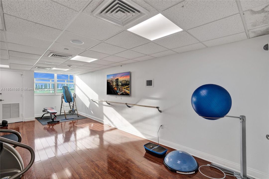 待售: $1,300,000 (3 贝兹, 2 浴室, 1191 平方英尺)