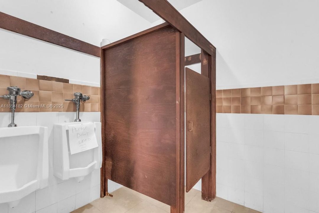 Recently Sold: $850,000 (0 beds, 0 baths, 0 Square Feet)