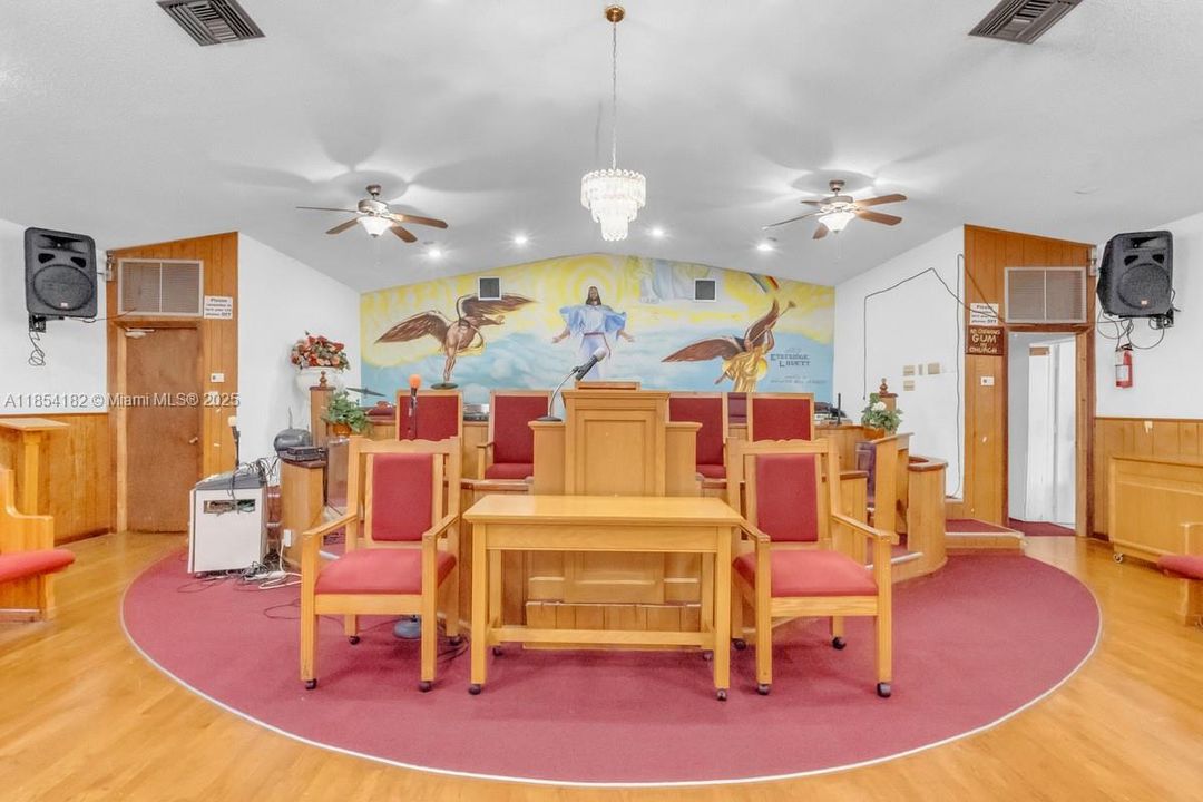 Recently Sold: $850,000 (0 beds, 0 baths, 0 Square Feet)