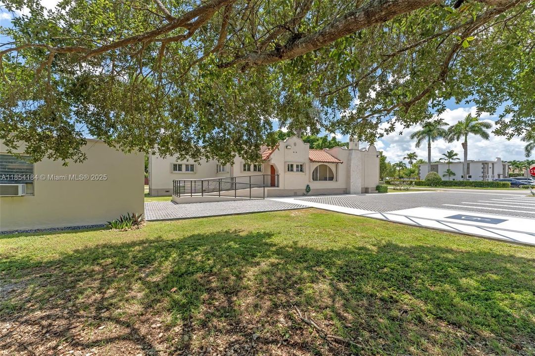 待售: $2,299,998 (0 贝兹, 0 浴室, 0 平方英尺)