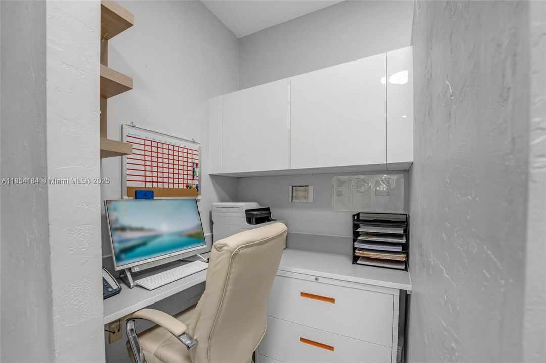 待售: $2,299,998 (0 贝兹, 0 浴室, 0 平方英尺)