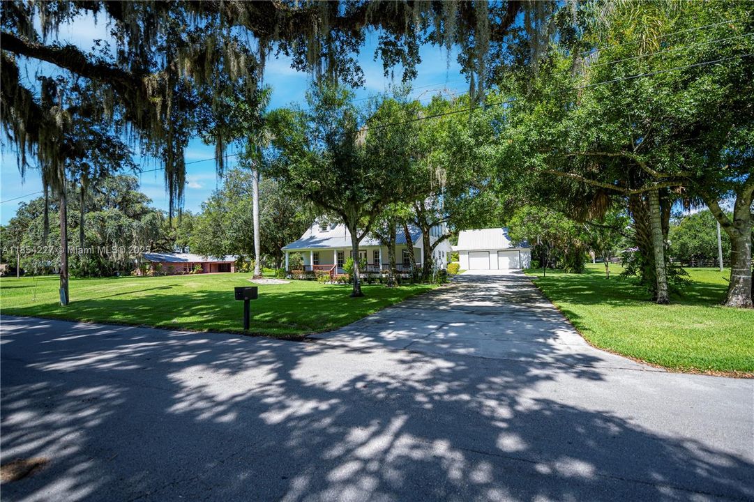 最近售出: $549,900 (4 贝兹, 3 浴室, 3049 平方英尺)