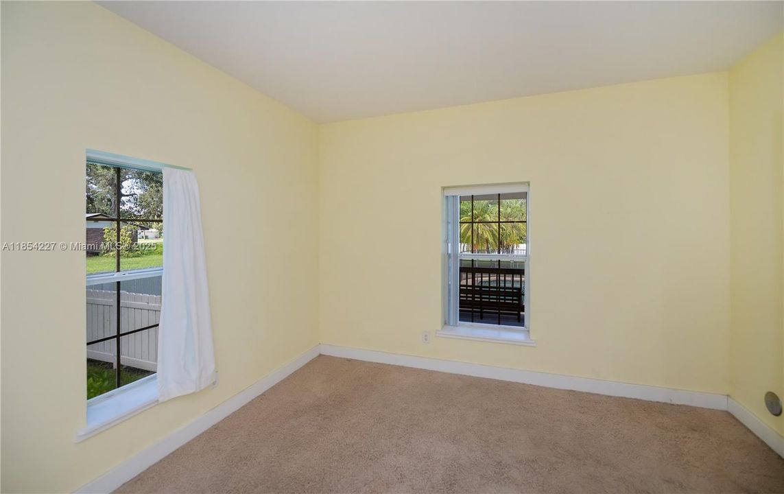 最近售出: $549,900 (4 贝兹, 3 浴室, 3049 平方英尺)