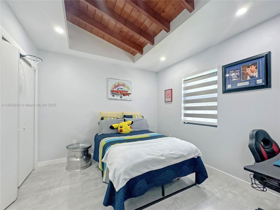 En Venta: $849,000 (4 camas, 2 baños, 1648 Pies cuadrados)