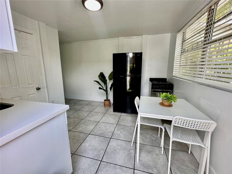 Active With Contract: $1,375 (0 beds, 1 baths, 0 Square Feet)