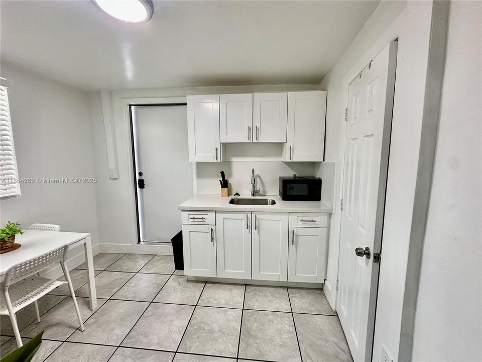 Active With Contract: $1,375 (0 beds, 1 baths, 0 Square Feet)