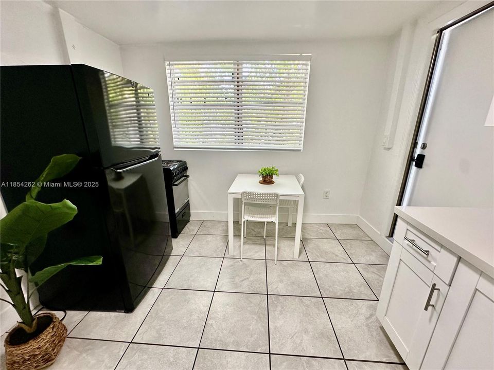 Active With Contract: $1,375 (0 beds, 1 baths, 0 Square Feet)