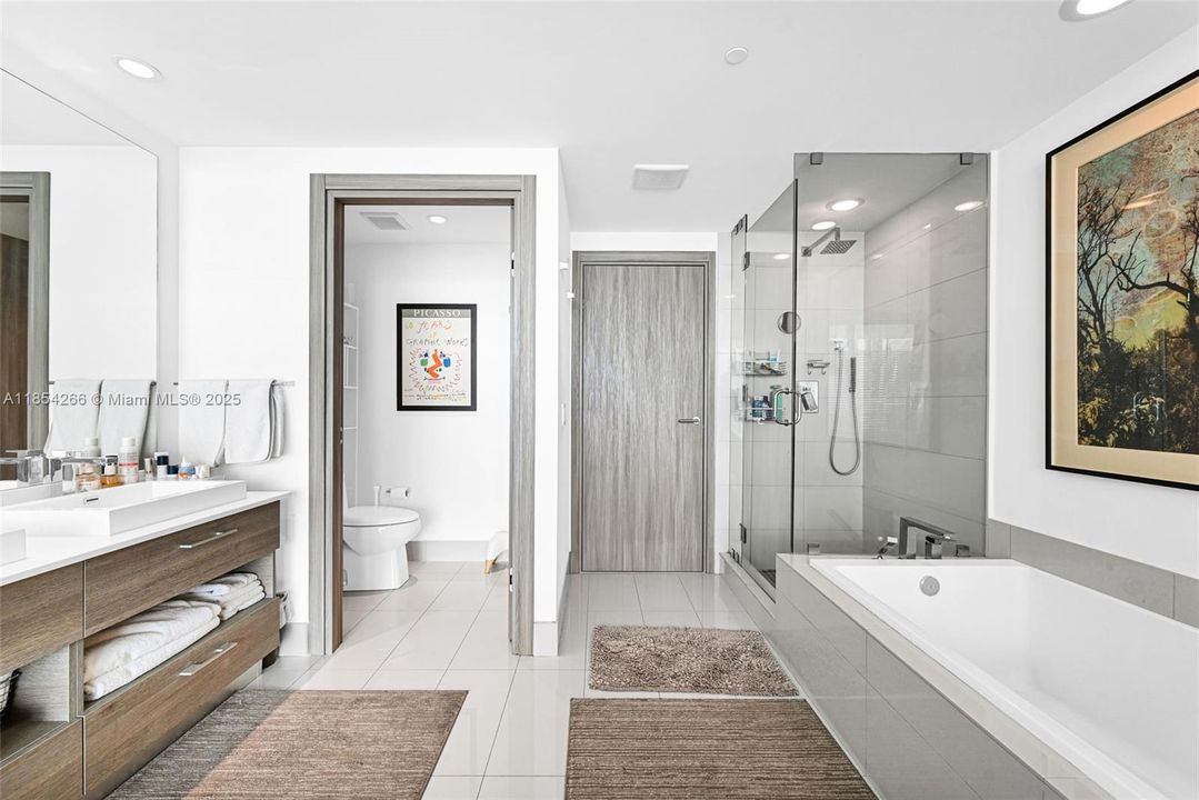 En Venta: $1,450,000 (3 camas, 3 baños, 1646 Pies cuadrados)