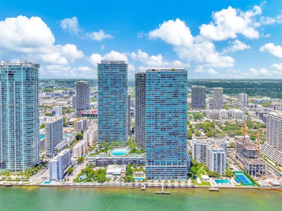 En Venta: $1,450,000 (3 camas, 3 baños, 1646 Pies cuadrados)
