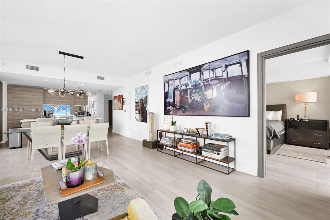 En Venta: $1,450,000 (3 camas, 3 baños, 1646 Pies cuadrados)