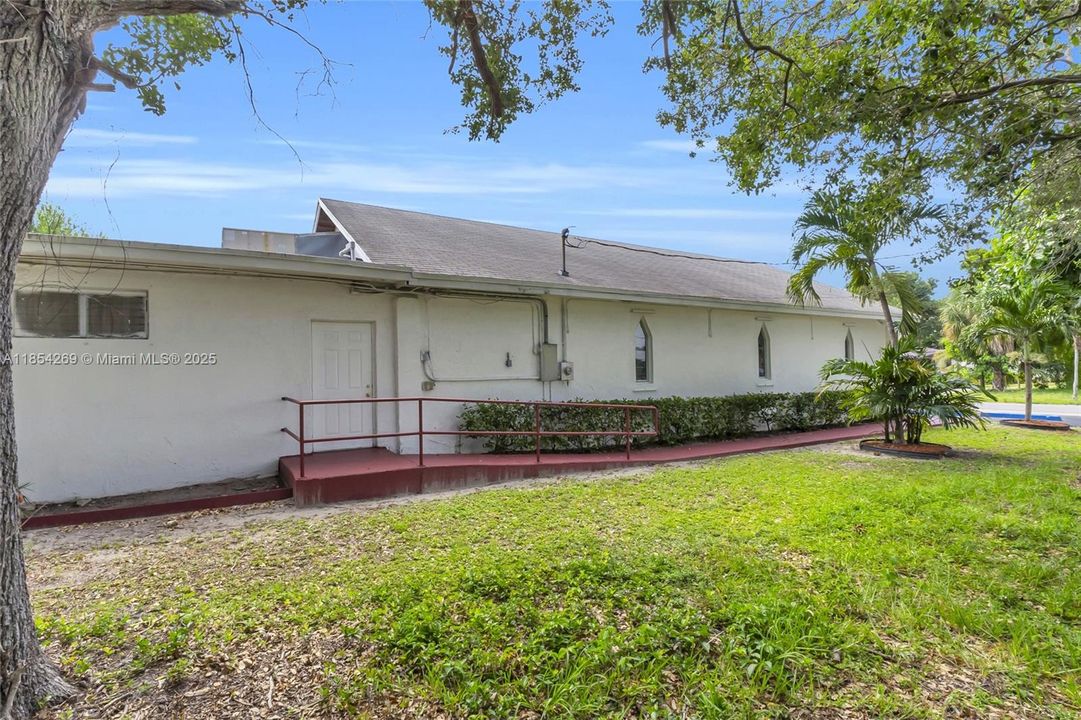 合同活跃: $700,000 (0 贝兹, 0 浴室, 0 平方英尺)