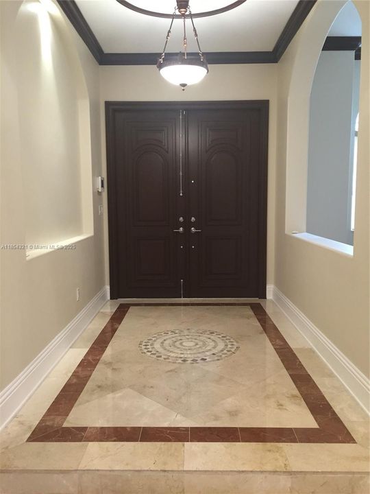 最近租的: $8,500 (4 贝兹, 3 浴室, 2852 平方英尺)