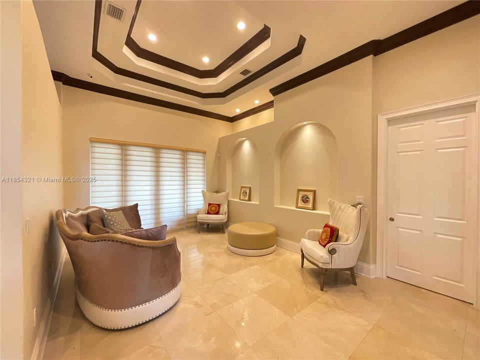 最近租的: $8,500 (4 贝兹, 3 浴室, 2852 平方英尺)