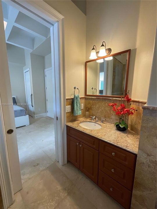 最近租的: $8,500 (4 贝兹, 3 浴室, 2852 平方英尺)