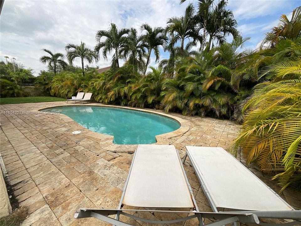 最近租的: $8,500 (4 贝兹, 3 浴室, 2852 平方英尺)