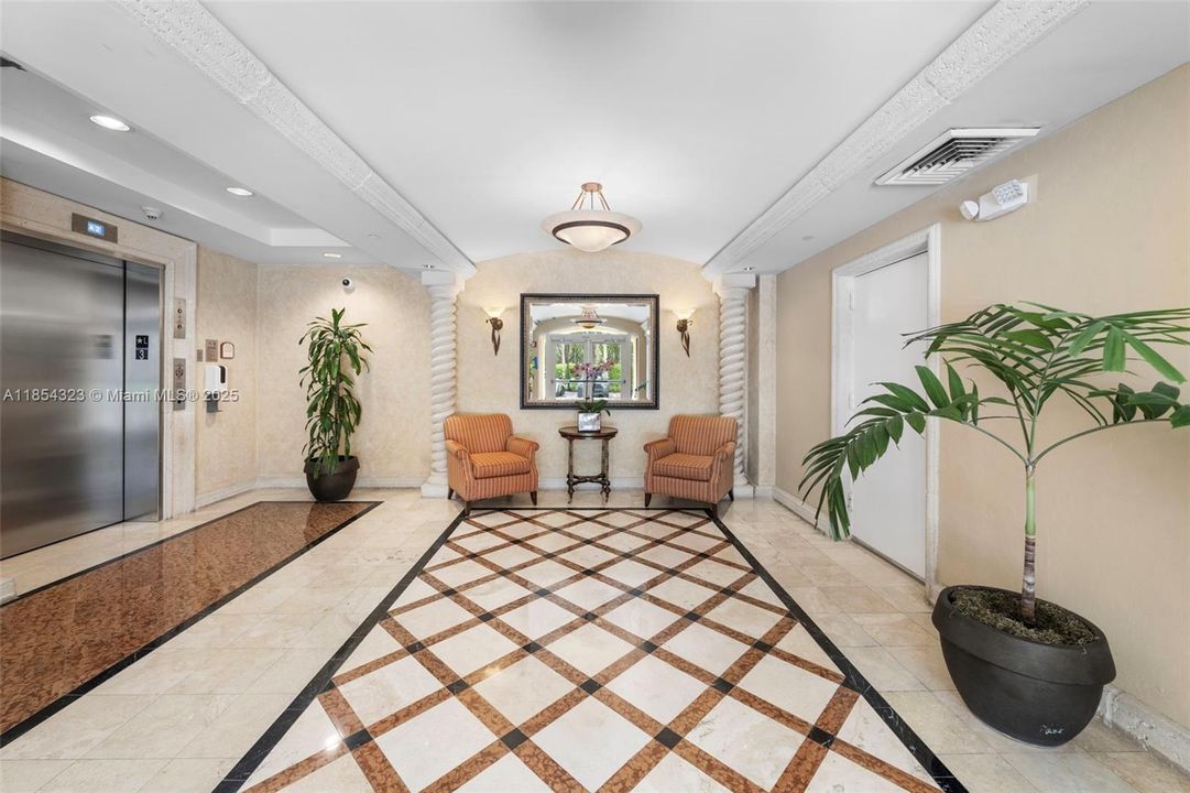 For Sale: $2,550,000 (3 beds, 3 baths, 2174 Square Feet)