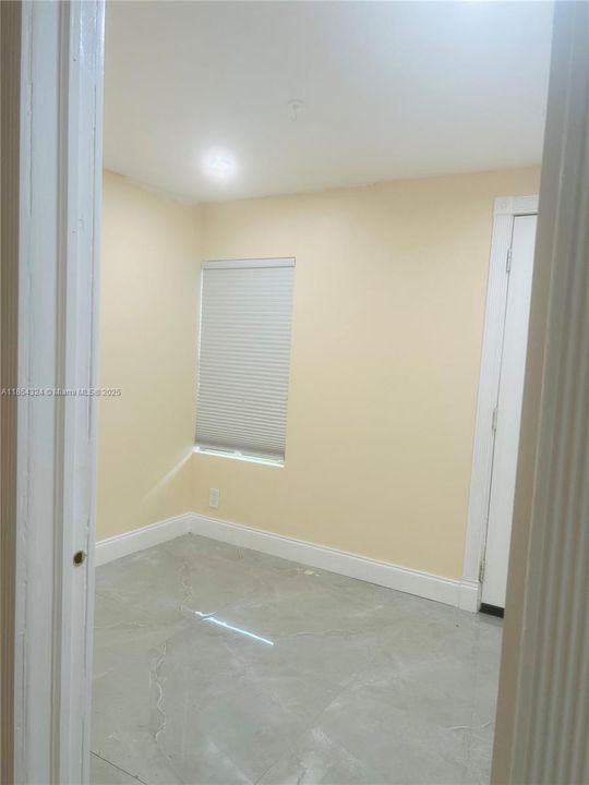 For Sale: $320,000 (3 beds, 2 baths, 1859 Square Feet)