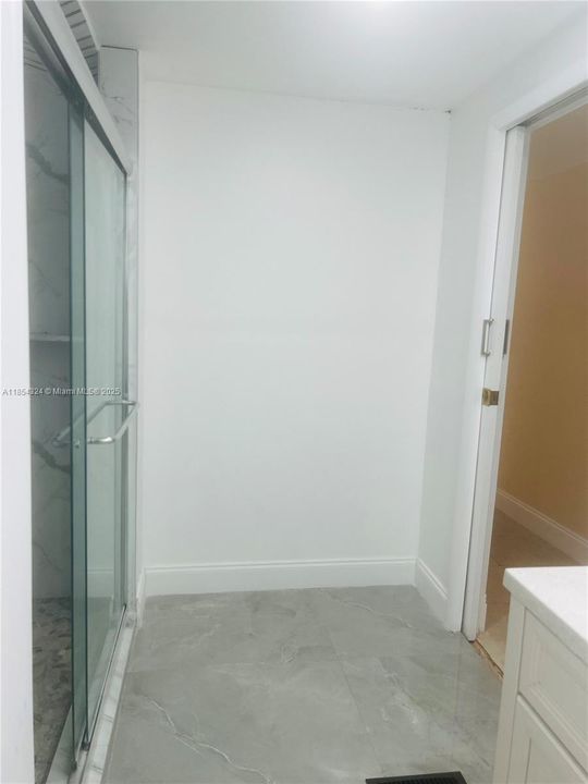 For Sale: $320,000 (3 beds, 2 baths, 1859 Square Feet)