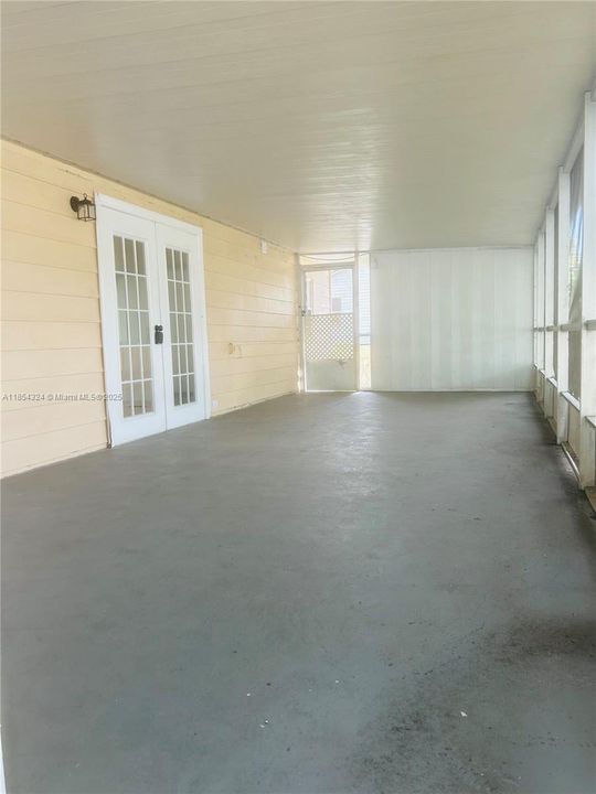 For Sale: $320,000 (3 beds, 2 baths, 1859 Square Feet)