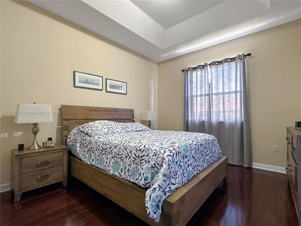 For Sale: $429,900 (3 beds, 2 baths, 1463 Square Feet)