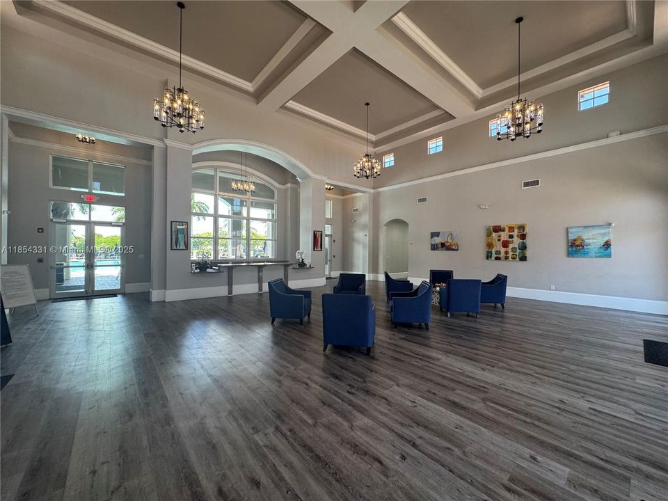 Active With Contract: $339,000 (3 beds, 2 baths, 1264 Square Feet)