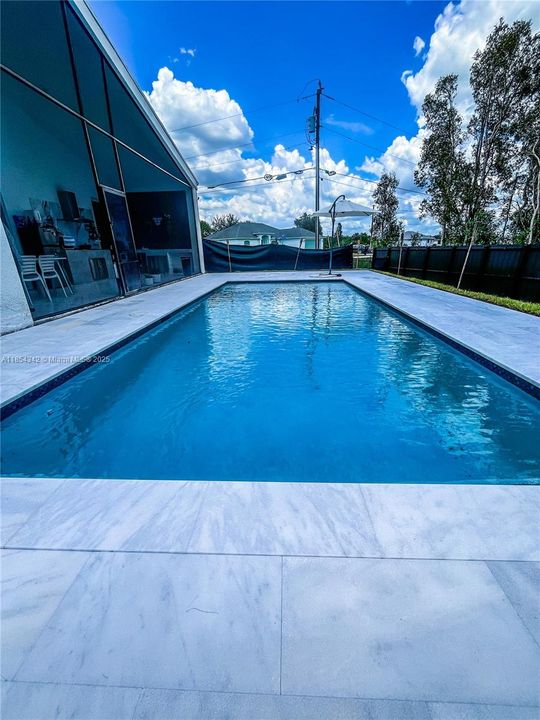 En Venta: $425,000 (3 camas, 2 baños, 1680 Pies cuadrados)