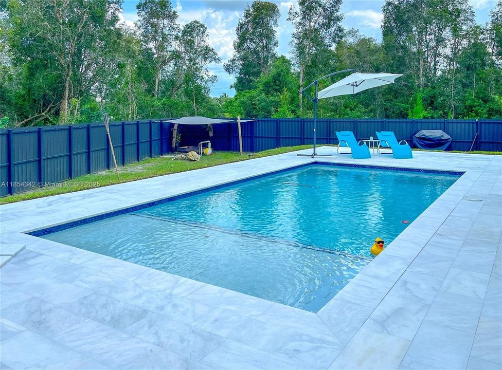 En Venta: $425,000 (3 camas, 2 baños, 1680 Pies cuadrados)