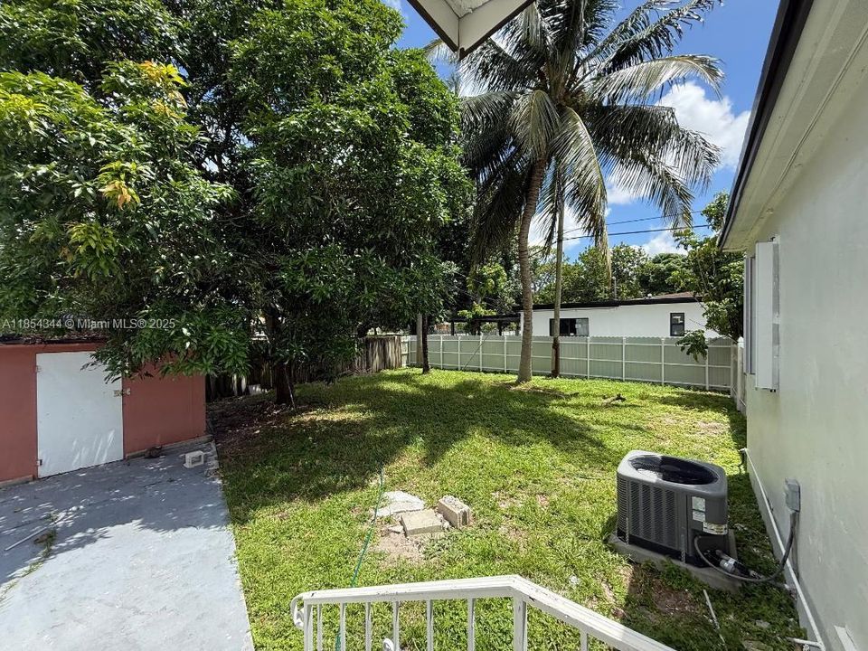 Vendido Recientemente: $495,000 (3 camas, 2 baños, 1286 Pies cuadrados)